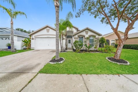 Casa en alquiler en Land O' Lakes, Florida, 4 dormitorios, 193.24 m2 № 1895204 - foto 1