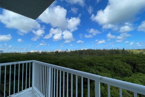 Купить кондоминиум в Норт-Майами, Флорида 3 спальни, 221.57м2, № 2043346 - фото 4