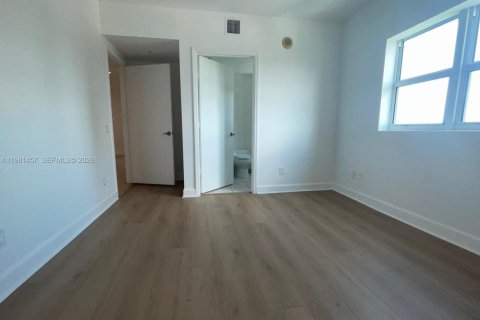 Купить кондоминиум в Норт-Майами, Флорида 3 спальни, 221.57м2, № 2043346 - фото 24