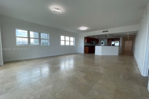 Купить кондоминиум в Норт-Майами, Флорида 3 спальни, 221.57м2, № 2043346 - фото 6