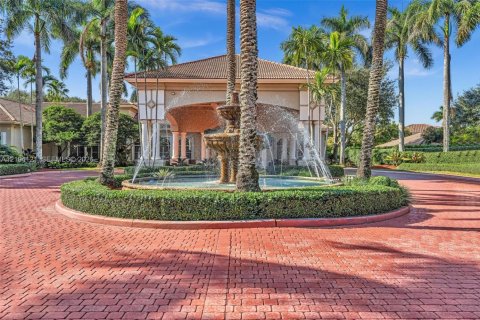 Villa ou maison à vendre à Pembroke Pines, Floride: 5 chambres, 231.05 m2 № 2409065 - photo 26