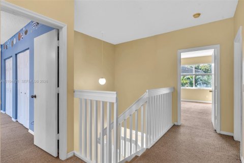 Villa ou maison à vendre à Pembroke Pines, Floride: 5 chambres, 231.05 m2 № 2409065 - photo 16