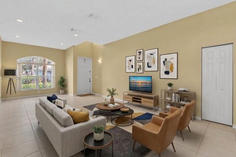 Villa ou maison à vendre à Pembroke Pines, Floride: 5 chambres, 231.05 m2 № 2409065 - photo 7