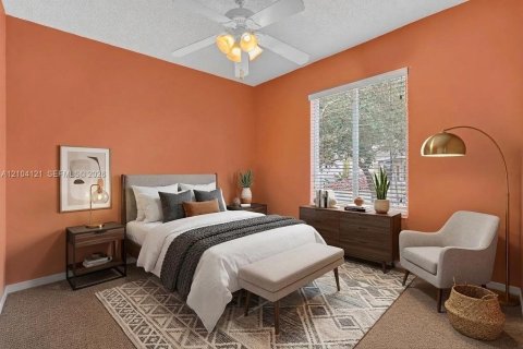 Villa ou maison à vendre à Pembroke Pines, Floride: 5 chambres, 231.05 m2 № 2409065 - photo 24