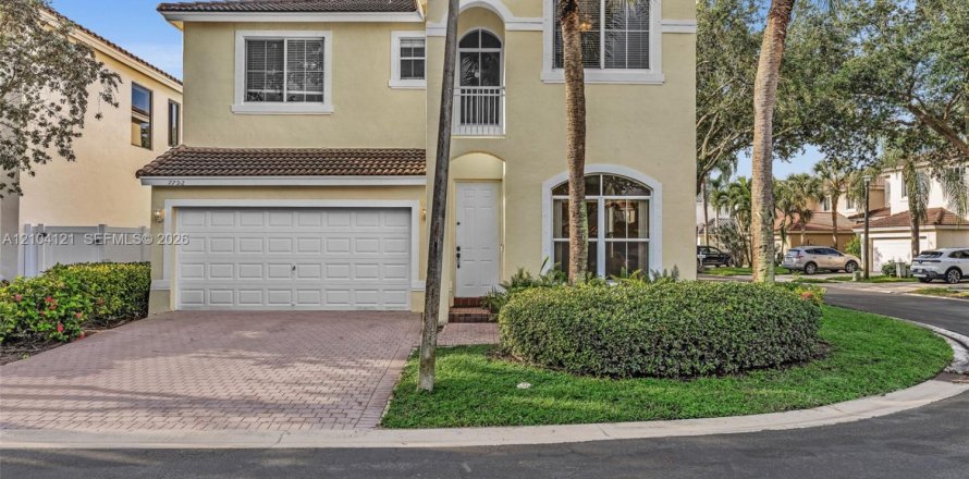 Villa ou maison à Pembroke Pines, Floride 5 chambres, 231.05 m2 № 2409065