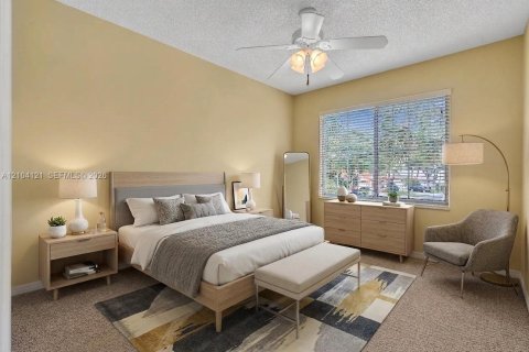 Villa ou maison à vendre à Pembroke Pines, Floride: 5 chambres, 231.05 m2 № 2409065 - photo 25
