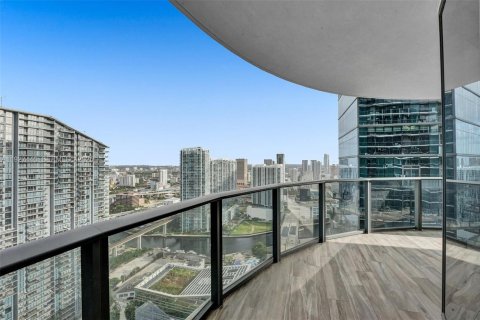 Condo in Miami, Florida, 3 bedrooms  № 1988097 - photo 14