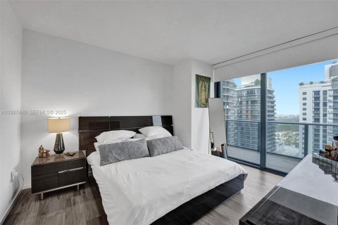 Condo in Miami, Florida, 3 bedrooms  № 1988097 - photo 18