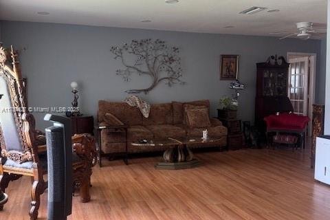 House in Tamarac, Florida 2 bedrooms, 157.93 sq.m. № 1958462 - photo 5