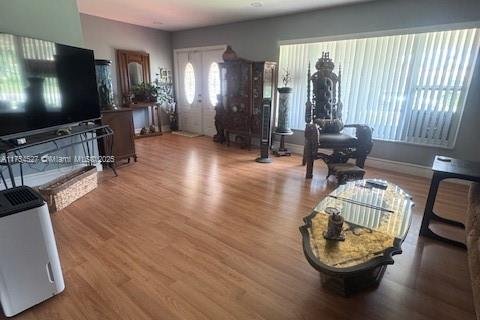 House in Tamarac, Florida 2 bedrooms, 157.93 sq.m. № 1958462 - photo 6