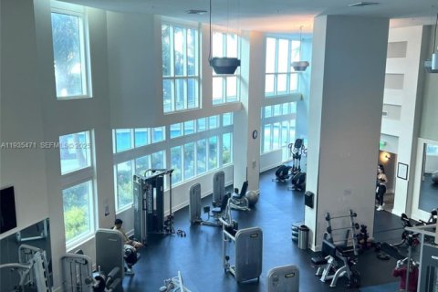 Condominio en alquiler en Miami, Florida, 1 dormitorio, 61.59 m2 № 1993684 - foto 12