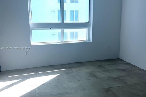 Condominio en alquiler en Miami, Florida, 1 dormitorio, 61.59 m2 № 1993684 - foto 19