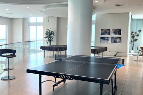 Condominio en alquiler en Miami, Florida, 1 dormitorio, 61.59 m2 № 1993684 - foto 6