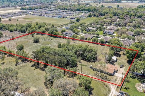 House in Apopka, Florida 4 bedrooms, 192.96 sq.m. № 1608041 - photo 1