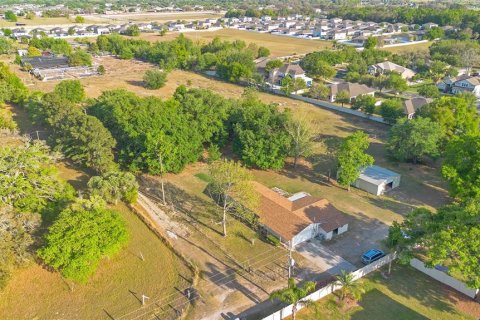 House in Apopka, Florida 4 bedrooms, 192.96 sq.m. № 1608041 - photo 29