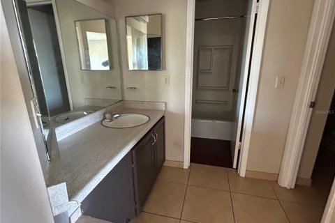 Condo in Orlando, Florida, 1 bedroom  № 1572364 - photo 7