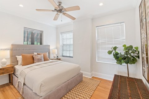 Снять в аренду виллу или дом в Корал-Гейблс, Флорида 4 спальни, 289.95м2, № 2008615 - фото 20