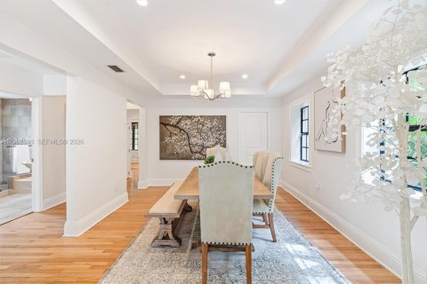 Снять в аренду виллу или дом в Корал-Гейблс, Флорида 4 спальни, 289.95м2, № 2008615 - фото 9