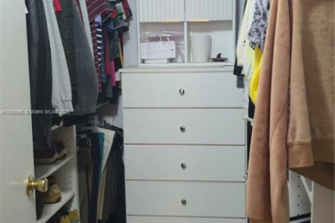 Купить кондоминиум в Майами, Флорида 2 спальни, 76.83м2, № 1967111 - фото 15