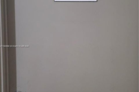 Купить кондоминиум в Майами, Флорида 2 спальни, 76.83м2, № 1967111 - фото 17