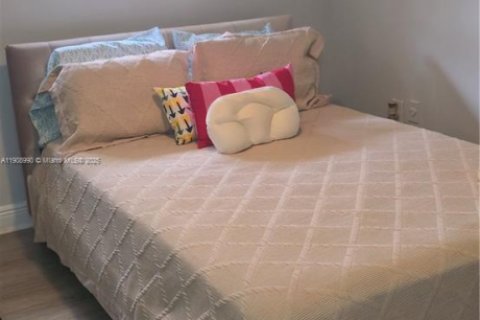 Купить кондоминиум в Майами, Флорида 2 спальни, 76.83м2, № 1967111 - фото 9