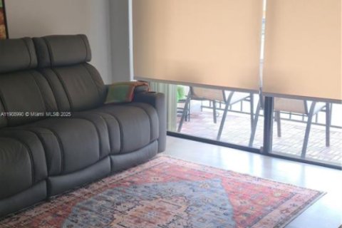 Купить кондоминиум в Майами, Флорида 2 спальни, 76.83м2, № 1967111 - фото 11