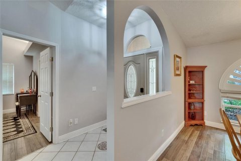 House in Brandon, Florida 4 bedrooms, 207.92 sq.m. № 1749716 - photo 6