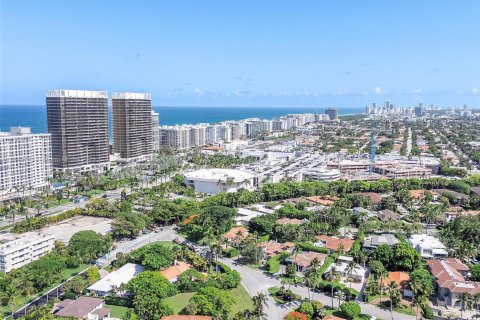 House in Bal Harbour, Florida 3 bedrooms, 249.72 sq.m. № 1779704 - photo 16
