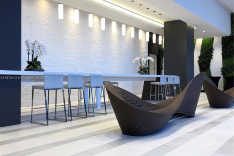 Condo in Miami, Florida, 1 bedroom  № 1895425 - photo 22
