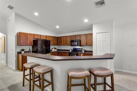 House in Orlando, Florida 4 bedrooms, 178.37 sq.m. № 1919835 - photo 9