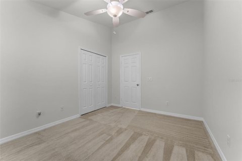 House in Orlando, Florida 4 bedrooms, 178.37 sq.m. № 1919835 - photo 28