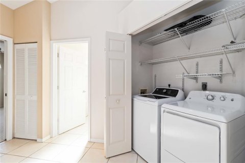 Condo in Bradenton, Florida, 2 bedrooms  № 1746451 - photo 9