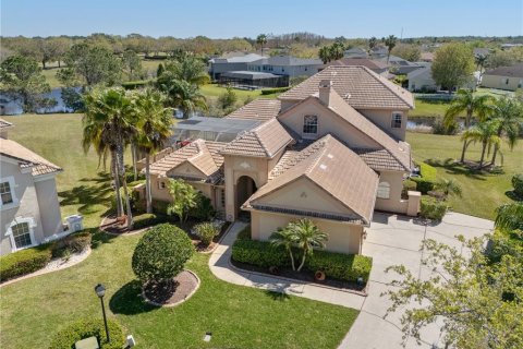 Villa ou maison à vendre à Orlando, Floride: 4 chambres, 347.36 m2 № 1574208 - photo 1