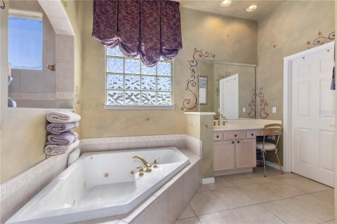 Villa ou maison à vendre à Orlando, Floride: 4 chambres, 347.36 m2 № 1574208 - photo 18