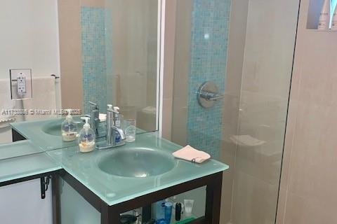Condo in Miami Beach, Florida, 1 bedroom  № 1940568 - photo 5