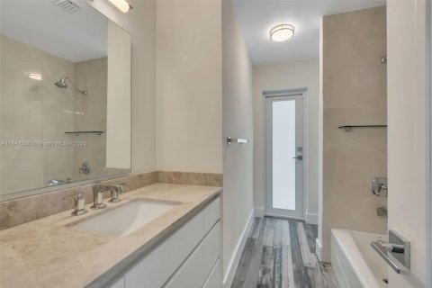 Casa en venta en Palmetto Bay, Florida, 4 dormitorios, 165.18 m2 № 1828967 - foto 19