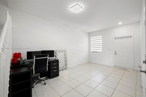 Touwnhouse à vendre à Homestead, Floride: 3 chambres, 157.47 m2 № 1701926 - photo 21