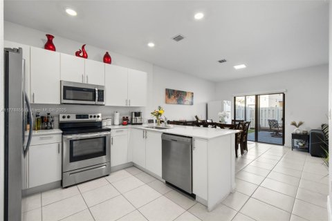 Touwnhouse à vendre à Homestead, Floride: 3 chambres, 157.47 m2 № 1701926 - photo 7
