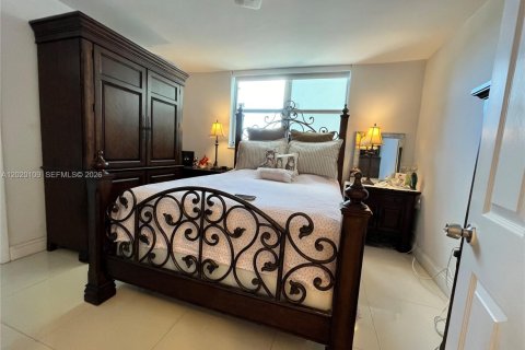 Condominio en venta en Miami, Florida, 1 dormitorio, 47.01 m2 № 2145727 - foto 4