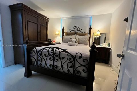 Condominio en venta en Miami, Florida, 1 dormitorio, 47.01 m2 № 2145727 - foto 5