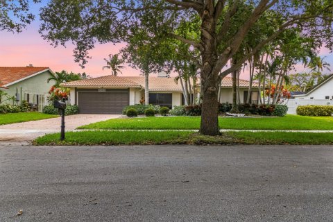 Villa ou maison à vendre à Plantation, Floride: 4 chambres, 220.36 m2 № 2083985 - photo 2