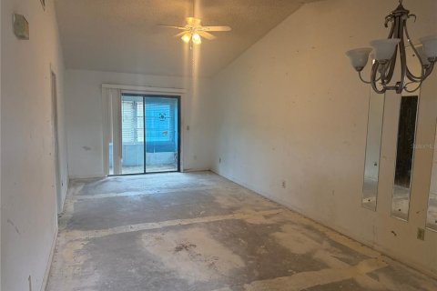Condo in New Smyrna Beach, Florida, 2 bedrooms № 2214489 - photo 4