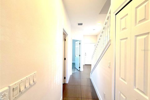 Купить кондоминиум в Клермон, Флорида 5 комнат, 140.47м2, № 2106335 - фото 2