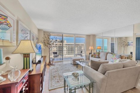 Condo in Sarasota, Florida, 2 bedrooms  № 1614016 - photo 8