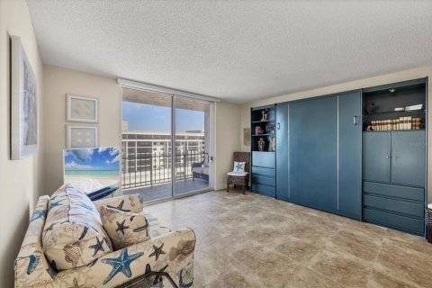 Condo in Sarasota, Florida, 2 bedrooms  № 1614016 - photo 22