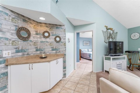 Condo in Englewood, Florida, 2 bedrooms  № 1426083 - photo 21