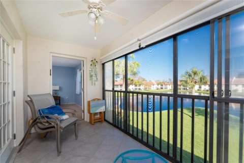 Condo in Englewood, Florida, 2 bedrooms  № 1426083 - photo 11