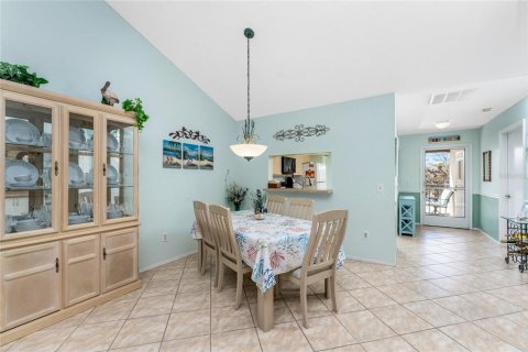 Condo in Englewood, Florida, 2 bedrooms  № 1426083 - photo 22