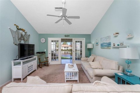 Condo in Englewood, Florida, 2 bedrooms  № 1426083 - photo 7