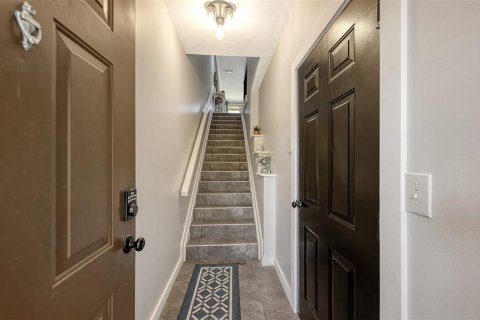 Townhouse in Sarasota, Florida 3 bedrooms, 150.04 sq.m. № 2200066 - photo 3